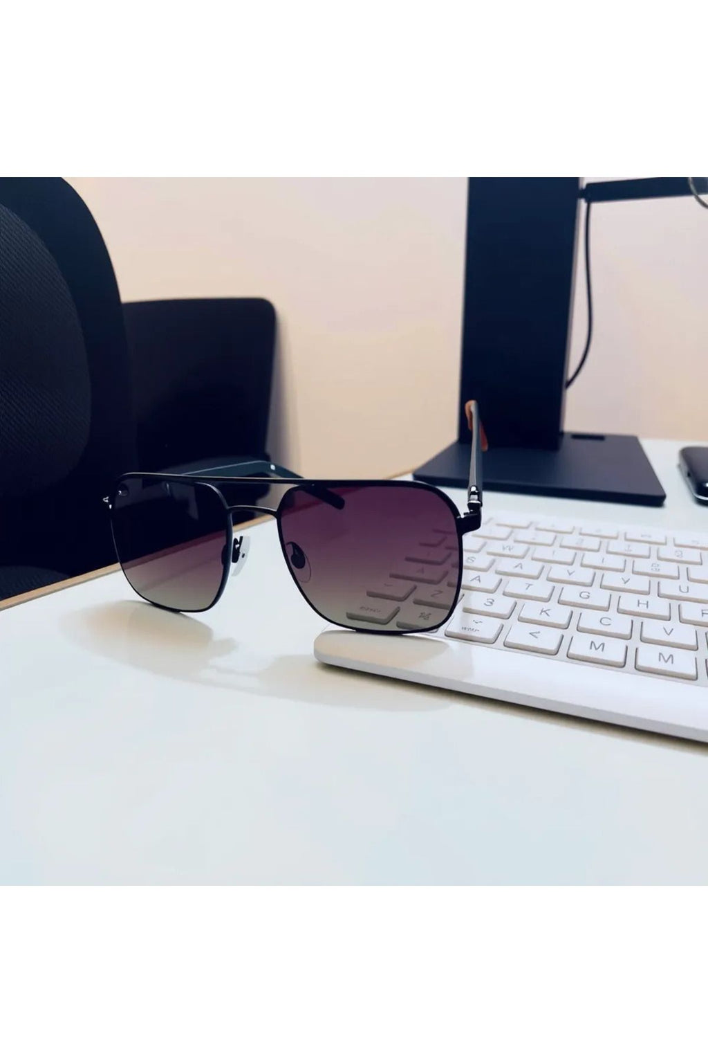 SUNGLASSES